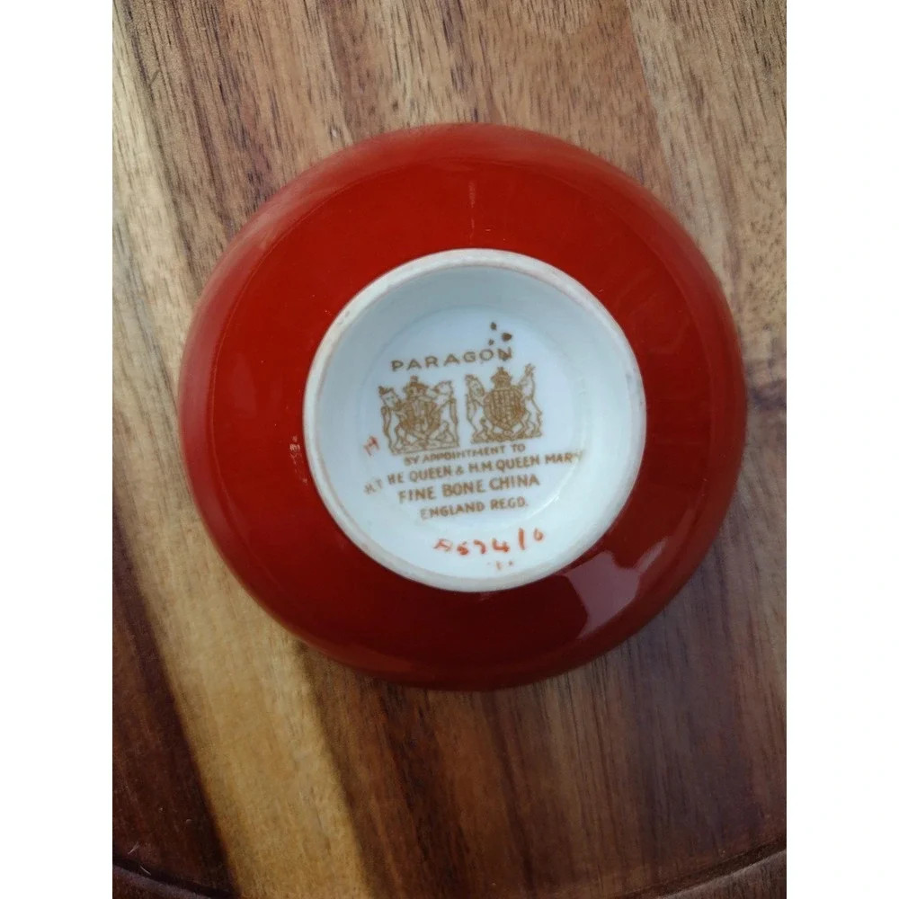 Paragon Fine Bone China Bowl with Floral and Gilt Design RED